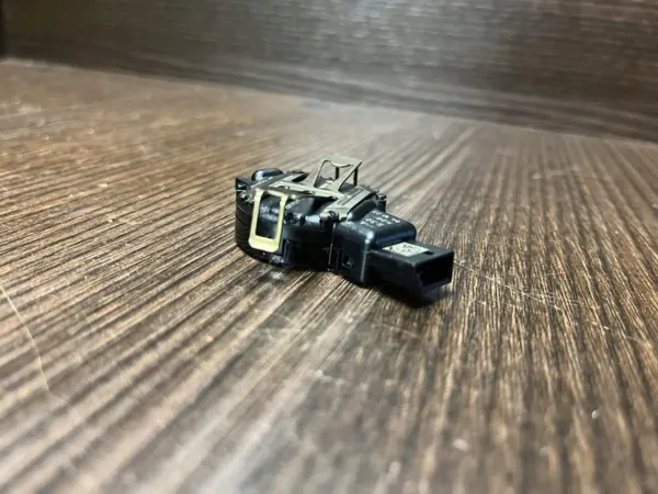 Regensensor Renault Clio 4/Captur II OEM 285352976R image 4