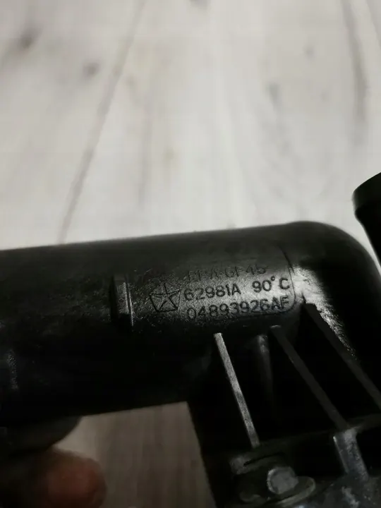 JEEP GRAND CHEROKEE WK2 2017 3.6 Carcasa de termostato OEM image 3