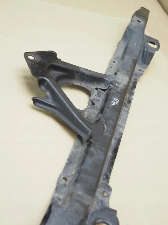 Mercedes W169 W245 Onderste Radiatorbalk - OEM image 9