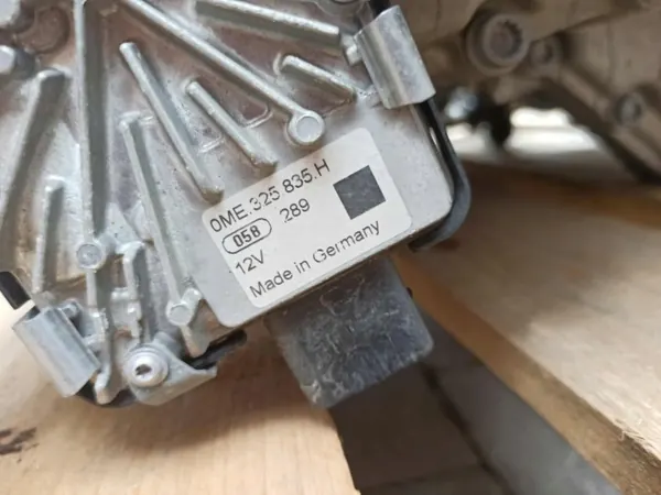 Porsche Taycan 4S Bakdrivning Motor OEM Begagnad 25 000 km image 9