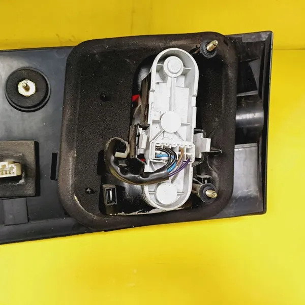 Junta Portinhola Volvo V40 Carrinha OEM DRC83639 image 10