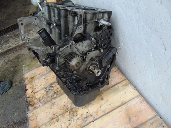 Bloco de motor Ford FOCUS MK3 1.6 TDCI image 7