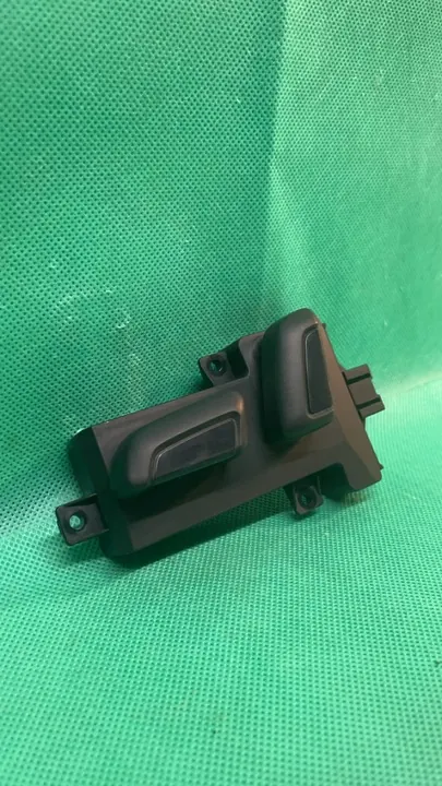 Zetelverstelpaneel Skoda Superb III 5G0959777A image 2