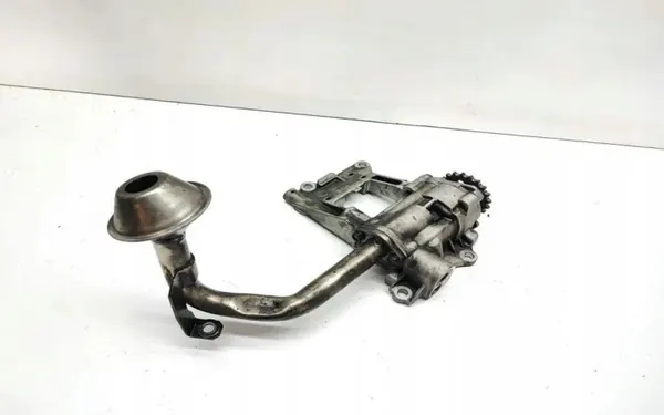 BMW OE 7 789 840 Oljepump - Begagnad image 2