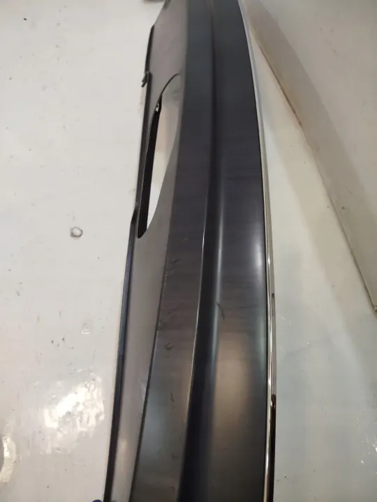 OEM 8W0807521M Difusor Parachoques Trasero Audi A4 B9 Sedán image 3