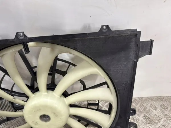 Chevrolet Camaro fläktkåpa OEM 85063502 - Begagnad image 10