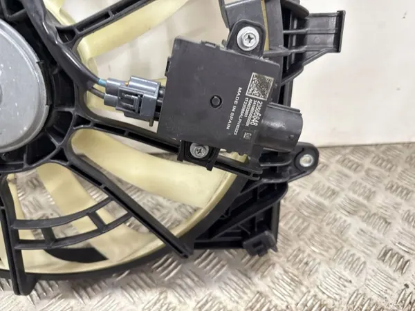 Chevrolet Camaro fläktkåpa OEM 85063502 - Begagnad image 5