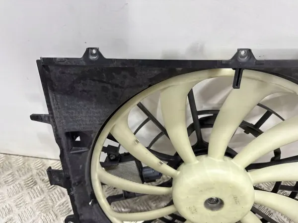 Chevrolet Camaro fläktkåpa OEM 85063502 - Begagnad image 9