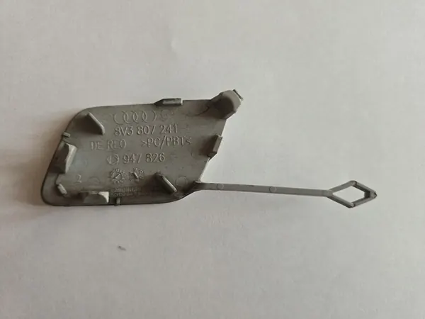 Tapa de gancho Audi A3 8V 2016-2020 image 2