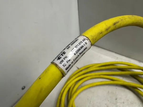 Câble de charge VW Audi OEM 12E971675AB image 4