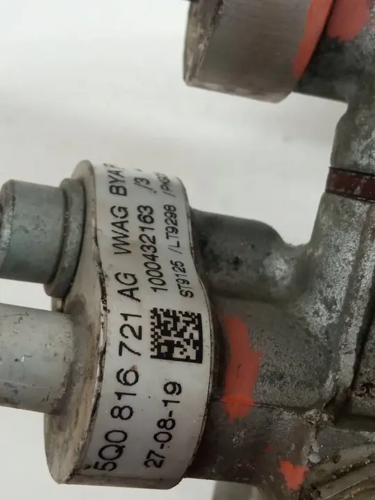 Compressor Ar Condicionado OEM 5Q0816803K Skoda Superb III image 5