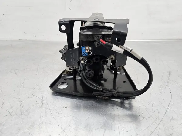 VOLVO XC90 II XC60 II S90 Air Suspension Compressor 32315091 image 3