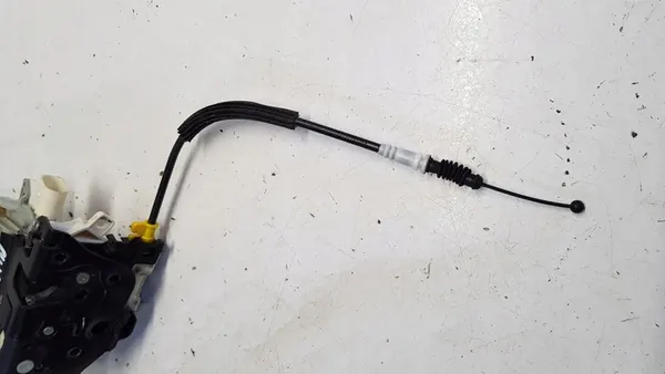 AUDI A6 C7 AVANT VÄNSTER BAKDÖRRSLOCK 8J1837015C image 2