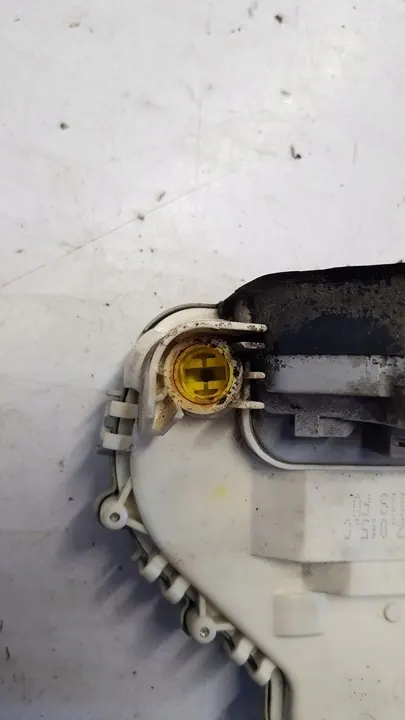 AUDI A6 C7 AVANT VÄNSTER BAKDÖRRSLOCK 8J1837015C image 8