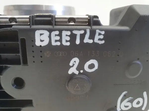 Corpo de aceleração 2.0 8V Skoda Octavia I VW Golf 4 OEM image 2