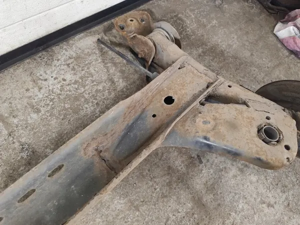 Traversa sospensione posteriore Skoda Octavia 3 5Q0501049AD image 8