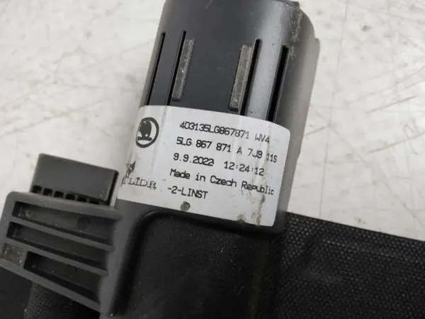 Rodillo de maletero Skoda Enyaq IV SUV OEM 5LG867871A image 5