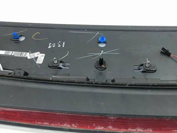 Audi Q5 Spoiler 80A827933A image 3