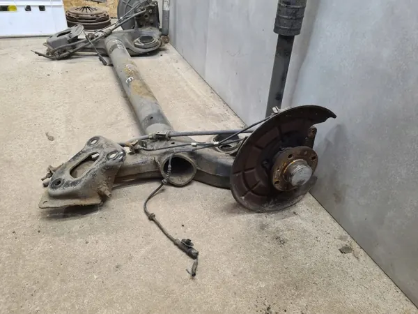 Viga suspensão traseira OEM CZĘŚCI MARMAGCARS 694/800/894 image 7