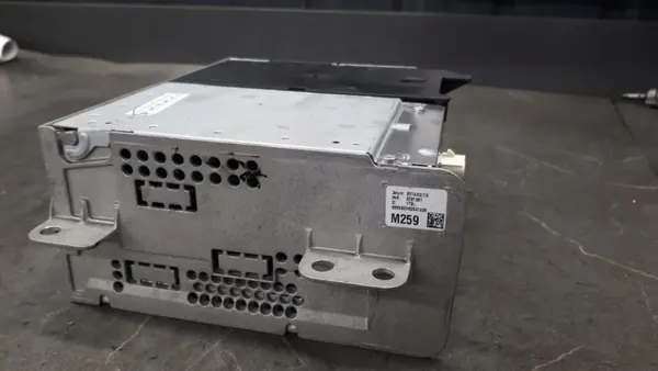 Module radio Mercedes OEM A2479001209 - Occasion image 7