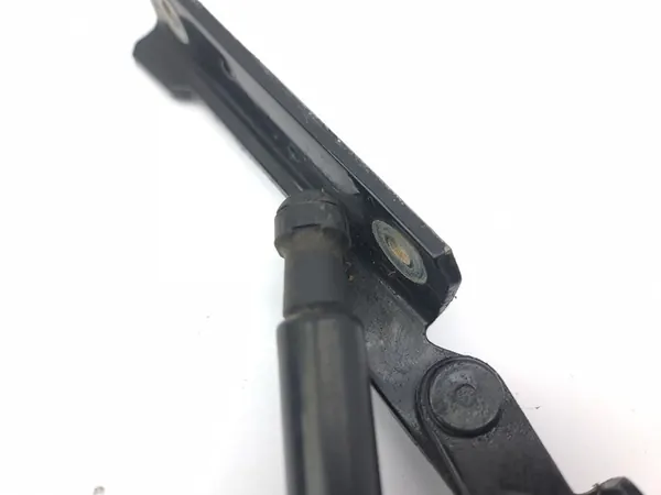 Maserati Quattroporte 2008 Conjunto de dobradiça traseira OEM image 6