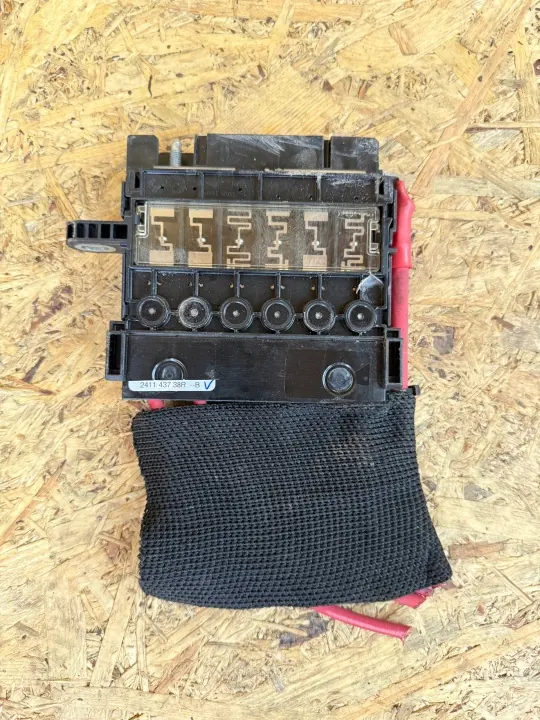 OEM 241143738R batterisäkringsmodul för Renault image 2