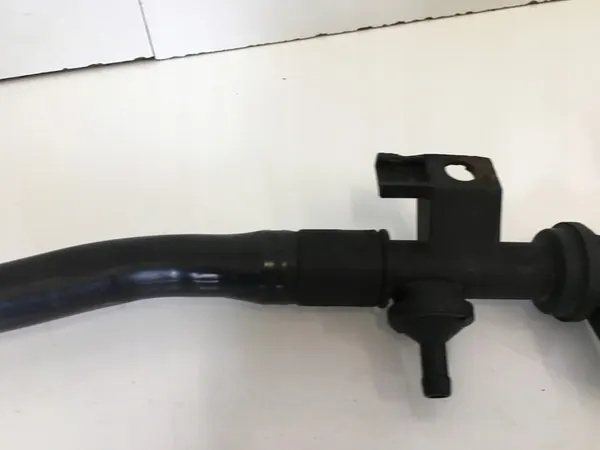 AUDI A3 8V GOLF VII LEON 1.4 TFSI Schlauch 03C103175G image 3