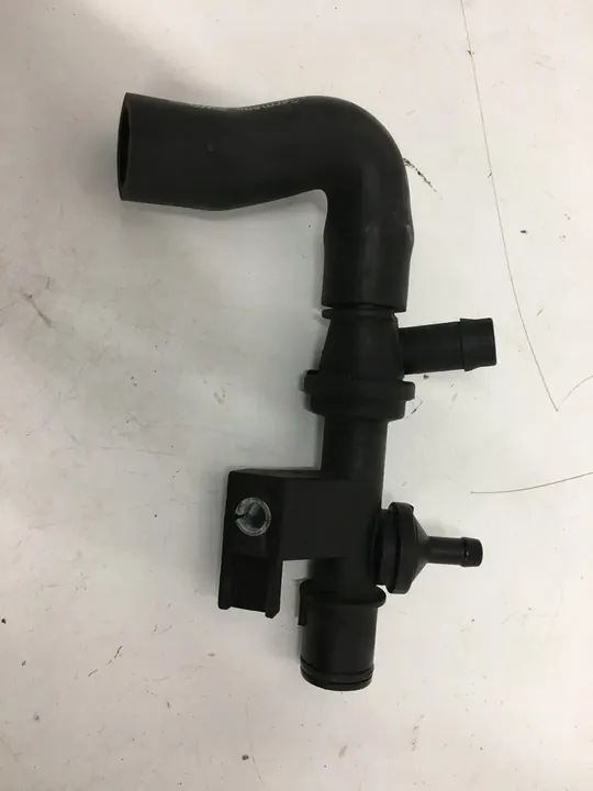 AUDI A3 8V GOLF VII LEON 1.4 TFSI Schlauch 03C103175G image 6