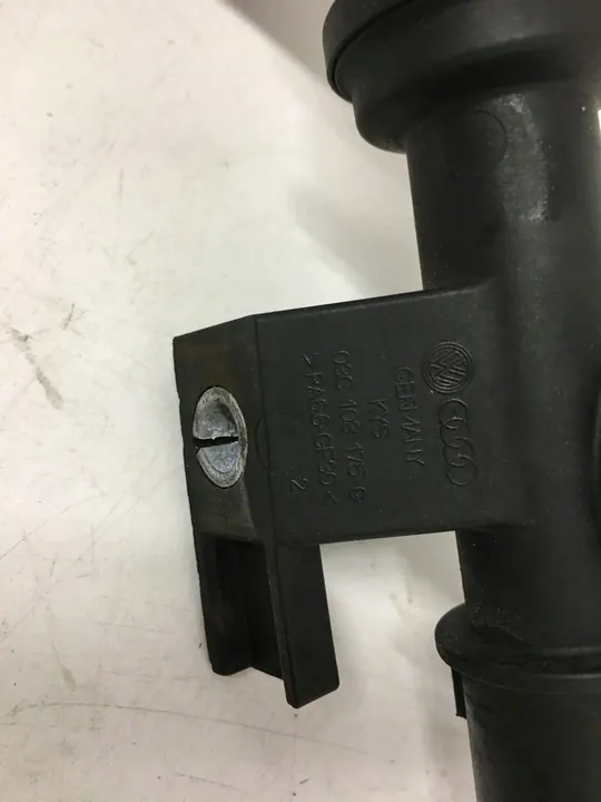 AUDI A3 8V GOLF VII LEON 1.4 TFSI Schlauch 03C103175G image 8