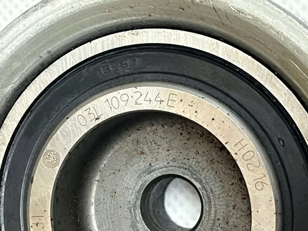 Rouleau inversant TDI OEM 03L109244E - Occasion image 3