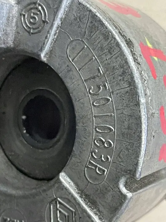 Renault Dacia Duster 2015 Vaihtovälineen jännittäjä OEM 117501083R image 2