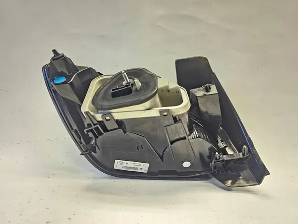 Luz trasera derecha Peugeot 208 II 2019+ OEM 9823216580 image 10
