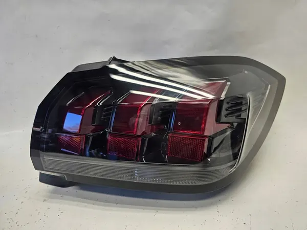 Luz trasera derecha Peugeot 208 II 2019+ OEM 9823216580 image 2