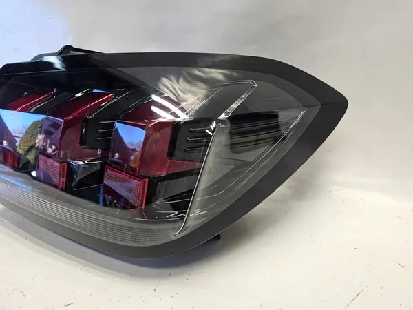 Luz trasera derecha Peugeot 208 II 2019+ OEM 9823216580 image 4