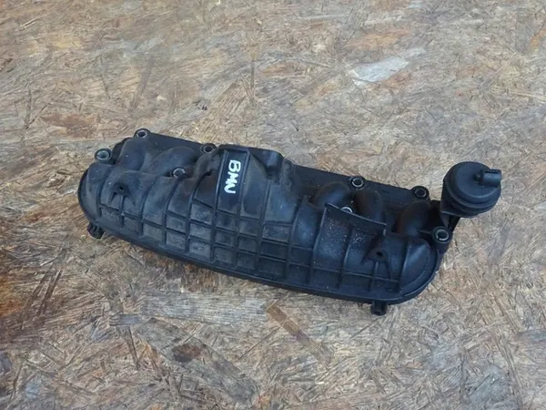 AUDI A3 8P GOLF V 2.0 TDI Coletor de admissão 03G129711AS image 2