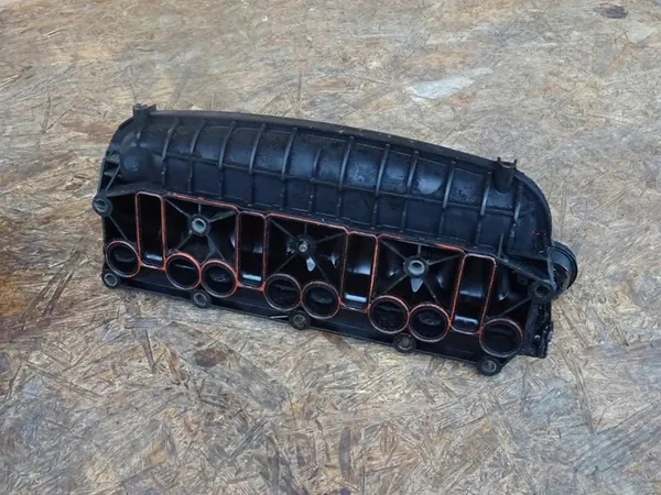 AUDI A3 8P GOLF V 2.0 TDI Coletor de admissão 03G129711AS image 3