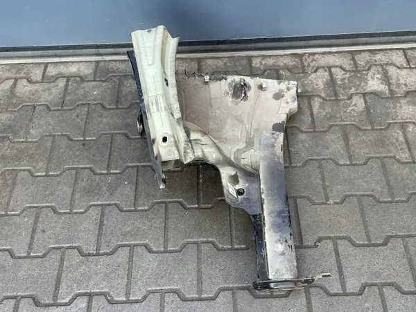 Longarina esquerda Skoda Fabia III OEM LF9R image 3