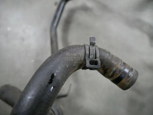 SEAT VW SKODA 1.4 TSI CAX Vesiputki 1K0122063K image 4