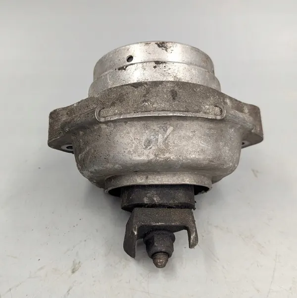 BMW X3 E83 3.0d Supporto Motore Originale 22113414584 image 2