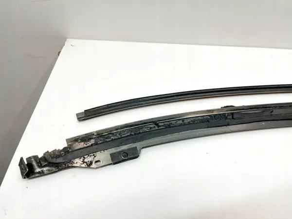 Protège-par-brise Mercedes-Benz A1296700621 pour SL R129 image 7