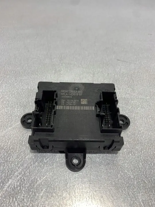 Módulo de puerta Jaguar F-Pace OEM FBZ18905 image 2