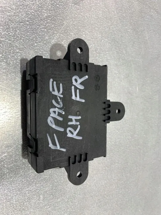 Módulo de puerta Jaguar F-Pace OEM FBZ18905 image 6