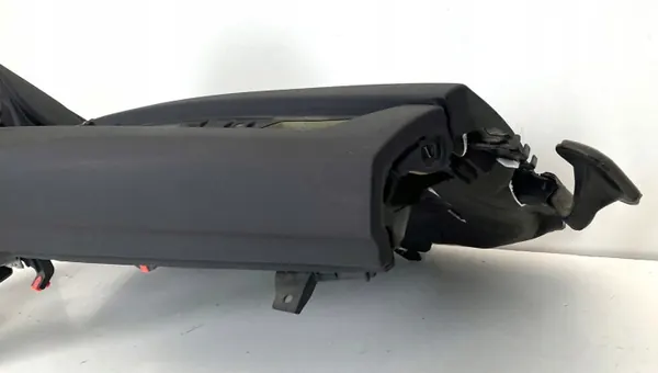 BMW 2 F45 F46 Dashboardconsole met Head-Up Display image 4