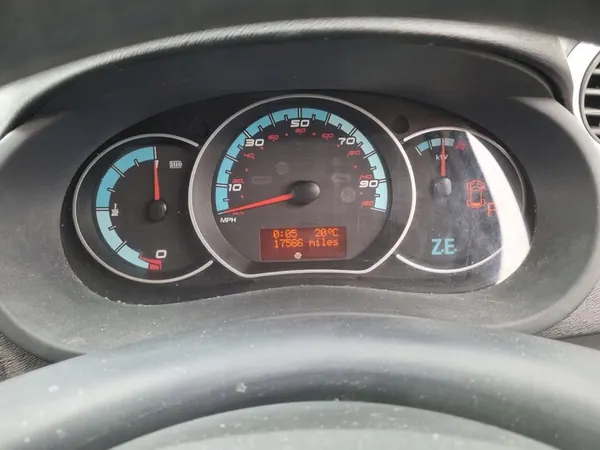 Pyyhkijän nesteen säiliön korkki 289107800R Renault Kangoo II image 6