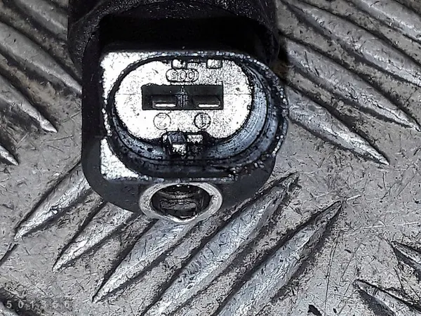 Mercedes A-Klass W168 Injektor 1.7CDI OEM 0445110015 image 3