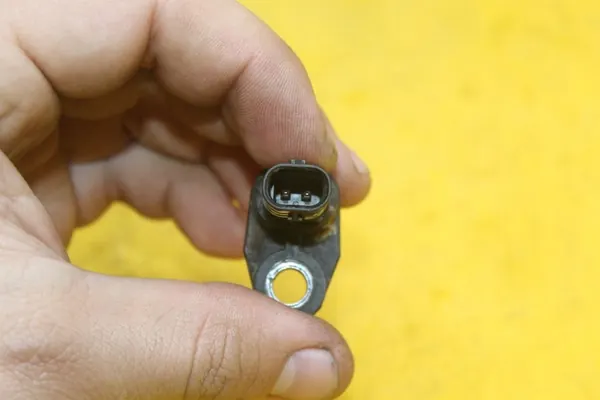 ABS Sensor Achter Mercedes W177 A2479058600 image 4