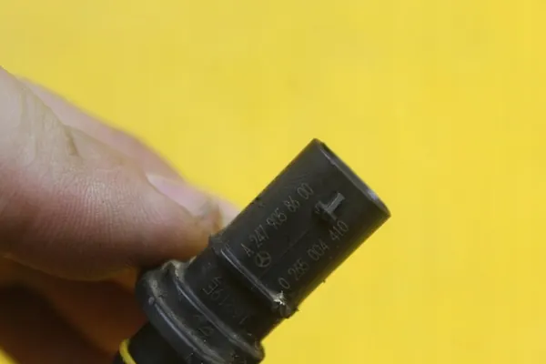 ABS Sensor Achter Mercedes W177 A2479058600 image 5