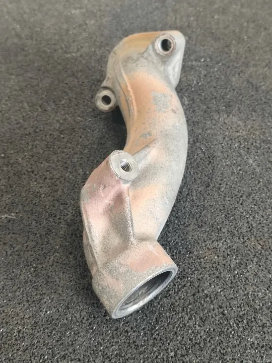 MAN Motor-Entlüftungsbogen OEM 51018020455 - Gebraucht image 4