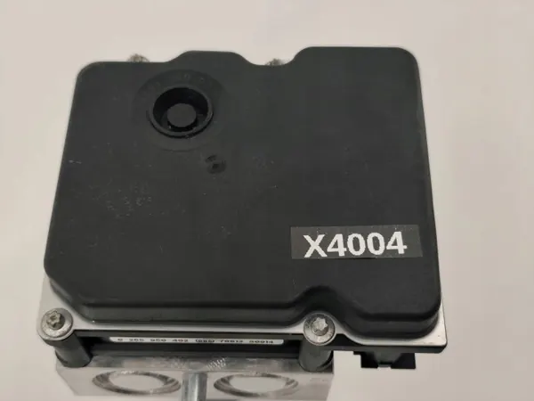 Bomba ABS OEM 13277813 para Opel Corsa D image 7