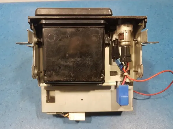 Nissan X-Trail T30 Getriebe OEM 28184-4M500 image 6